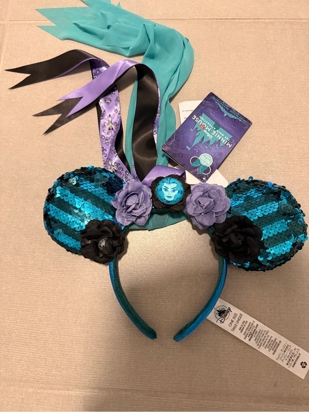 Main Attraction Series Disney Minnie Mouse Haunted Mansion Ears. - Picture 2 of 4